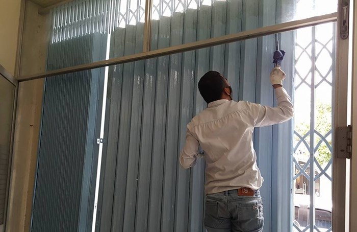 dịch vụ sơn sửa cửa sắt giá rẻ tại TP.HCM