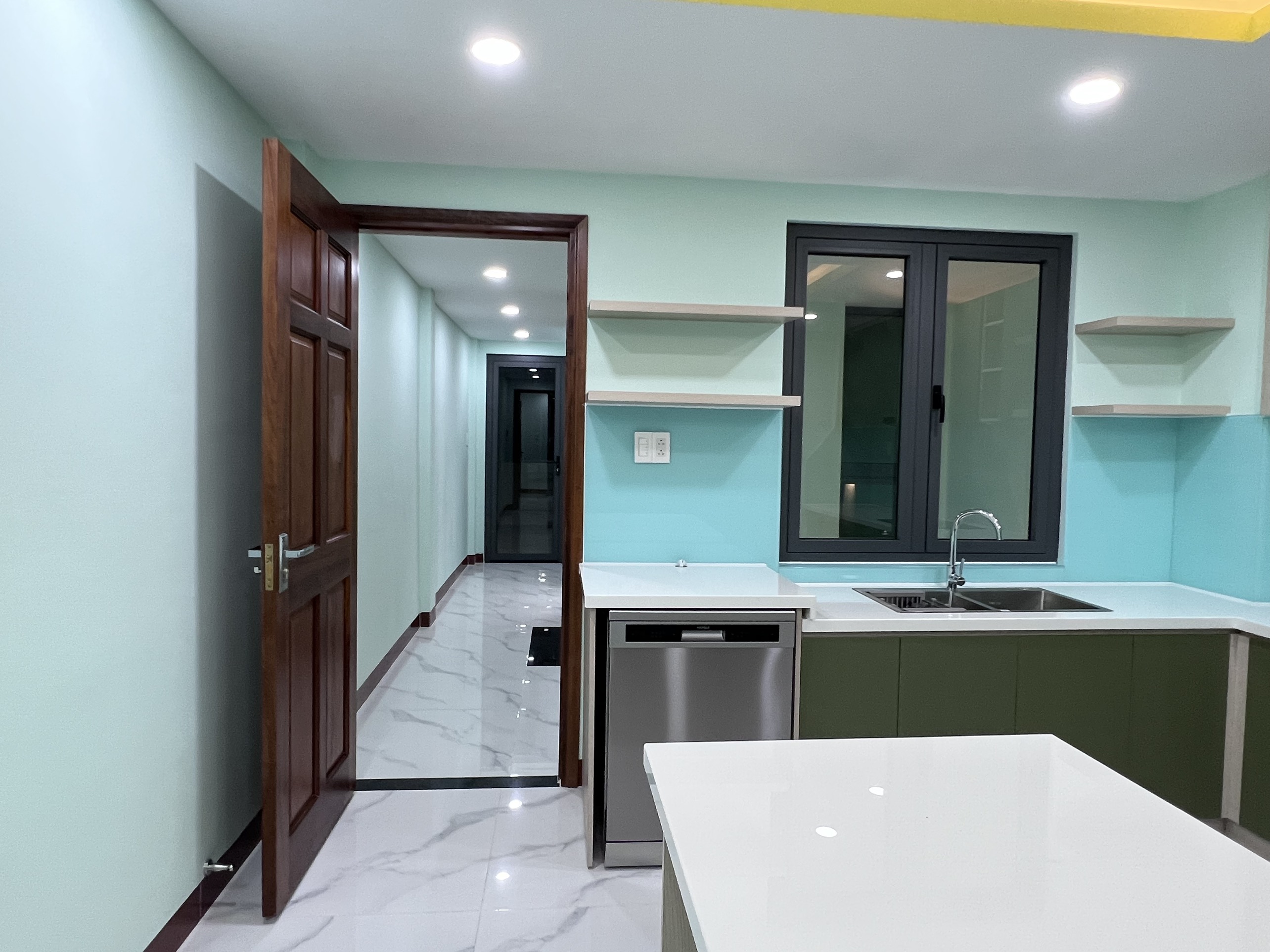 Thi công đá hoa cương giá rẻ Sài Gòn