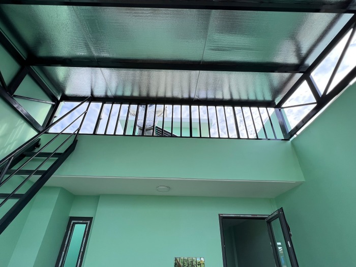 Gia công cửa sắt, mái che giá rẻ Sài Gòn