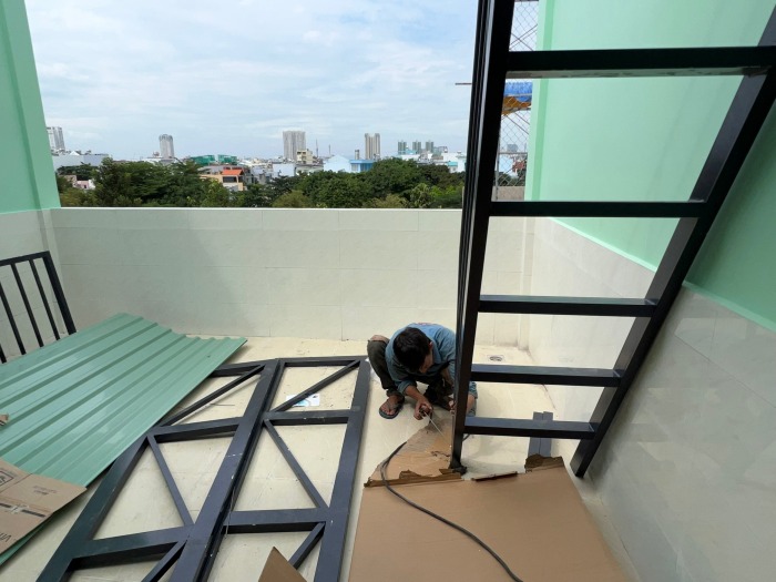 Gia công cửa sắt, mái che giá rẻ Sài Gòn