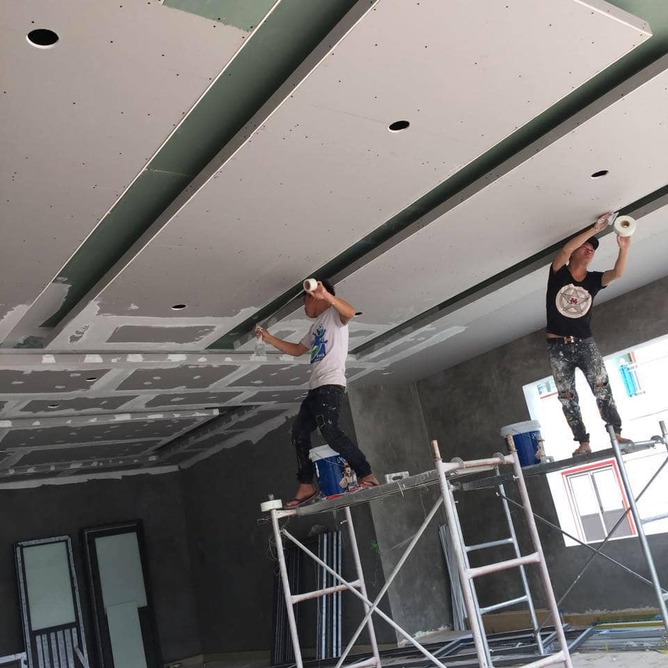 Trần thạch cao nhà xưởng giá rẻ Sài Gòn